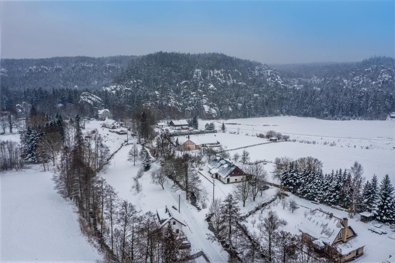 U Ozveny Hotel Dolni Adrspach Exterior photo